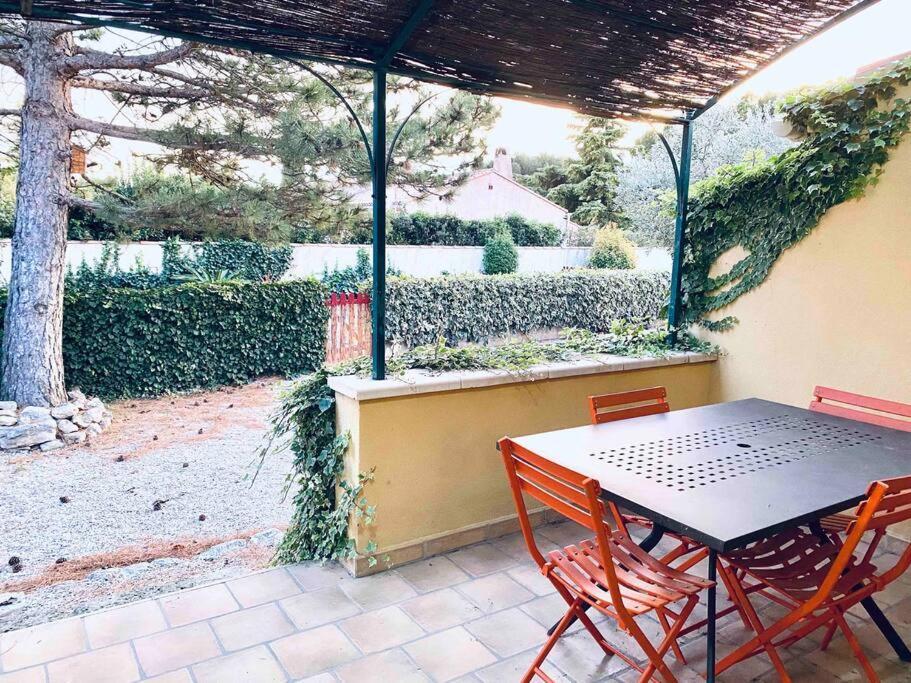La Pitchoune : Gite Aux Pieds Des Alpilles 무리에 외부 사진