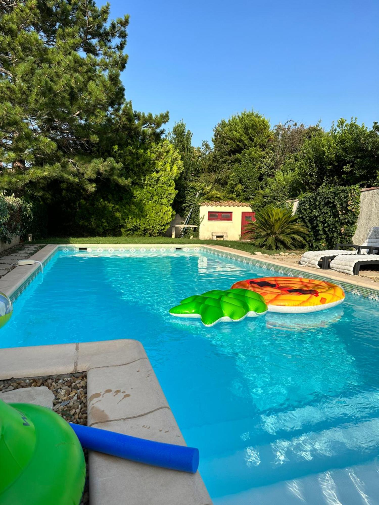 La Pitchoune : Gite Aux Pieds Des Alpilles 무리에 외부 사진